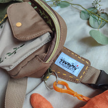 Load image into Gallery viewer, Leaf Bag - Crossbody Bag