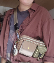 Load image into Gallery viewer, Leaf Bag - Crossbody Bag