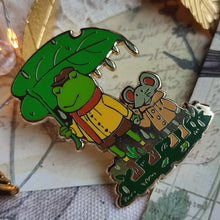Load image into Gallery viewer, Frog & Mouse - Gold Plated Enamel Pin