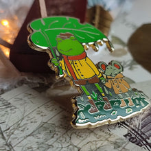 Load image into Gallery viewer, Frog & Mouse - Gold Plated Enamel Pin