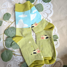 Load image into Gallery viewer, Cow Socks
